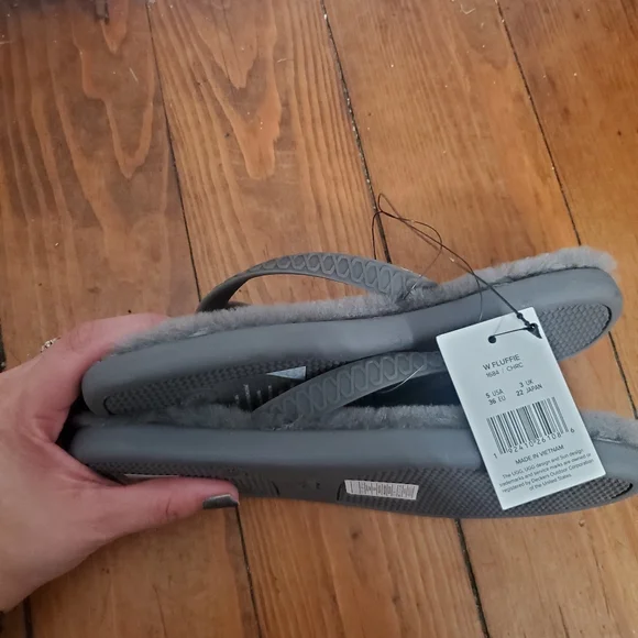 New Womens UGGs Flip flop size 5 - Picture 5 of 8